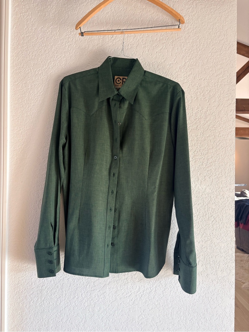 Dark Green Button-Down Shirt - Classic Long-Sleeve Women's Top